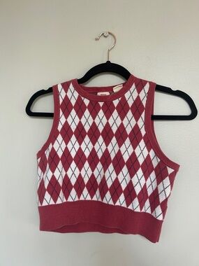 Levi's Red Mauve Knit Argyle Cropped Sleeveless Sweater